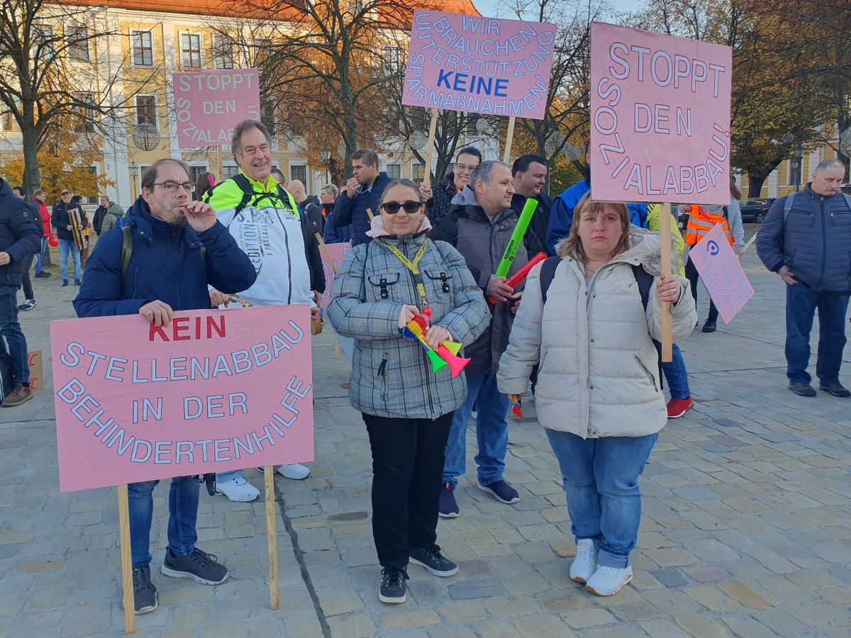 Protesttag auf dem Domplatz in Magdeburg